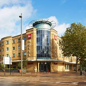 Ibis Stratford Hotell